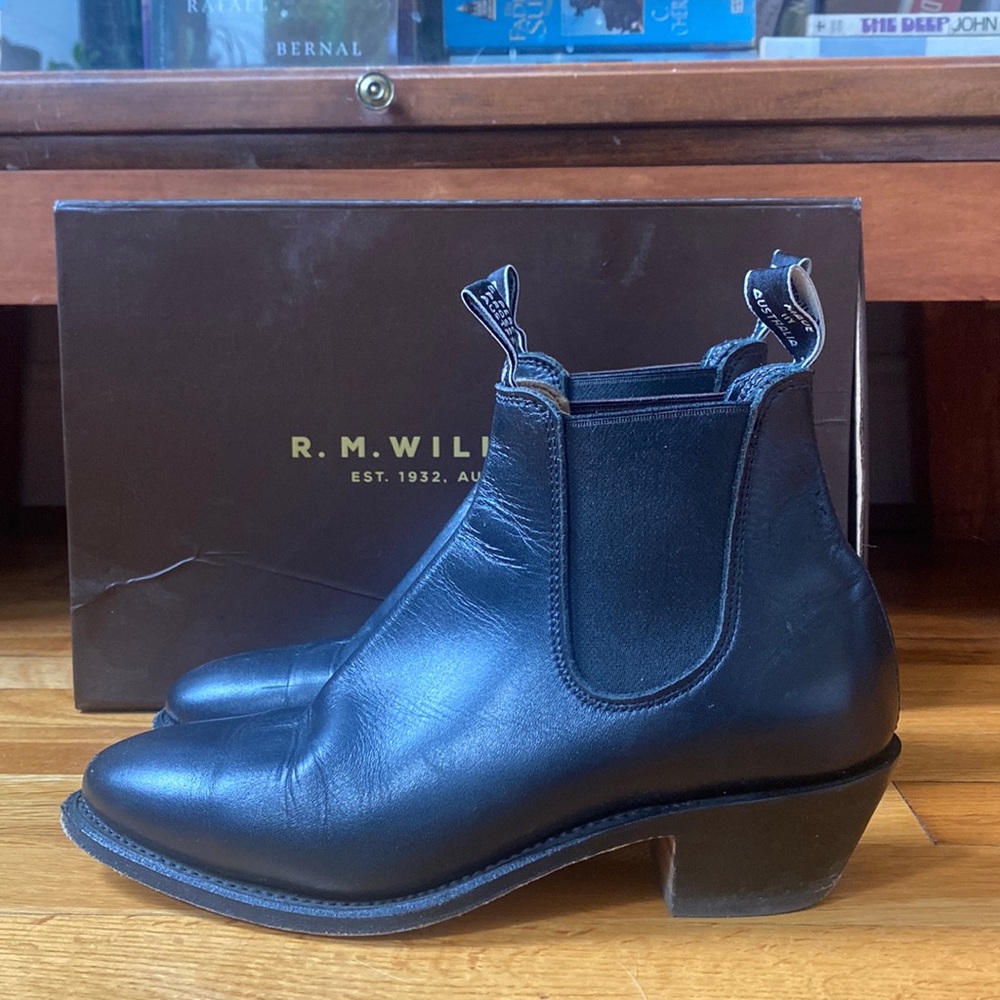 R.M Williams - black leather Chelsea boots - US 7